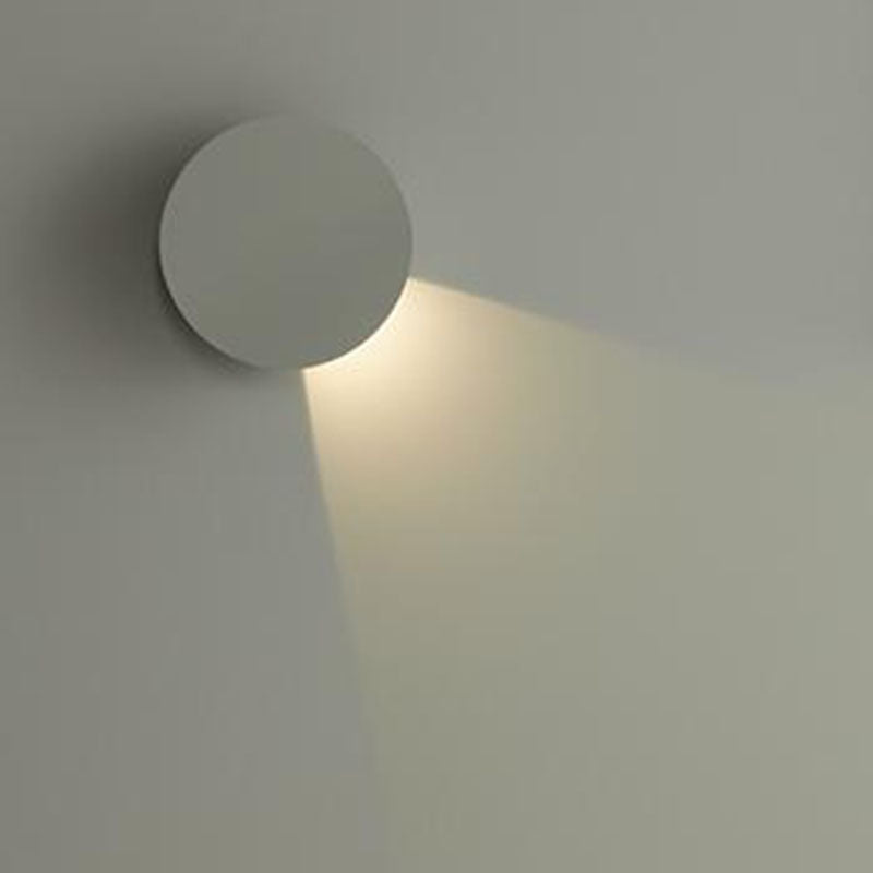 Minimalist Round LED Wall Lamp for Home Ambiance Lighting